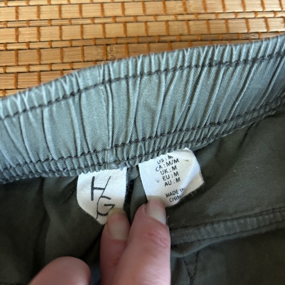 H/G cotton cargo pants size M - Picture 6 of 10